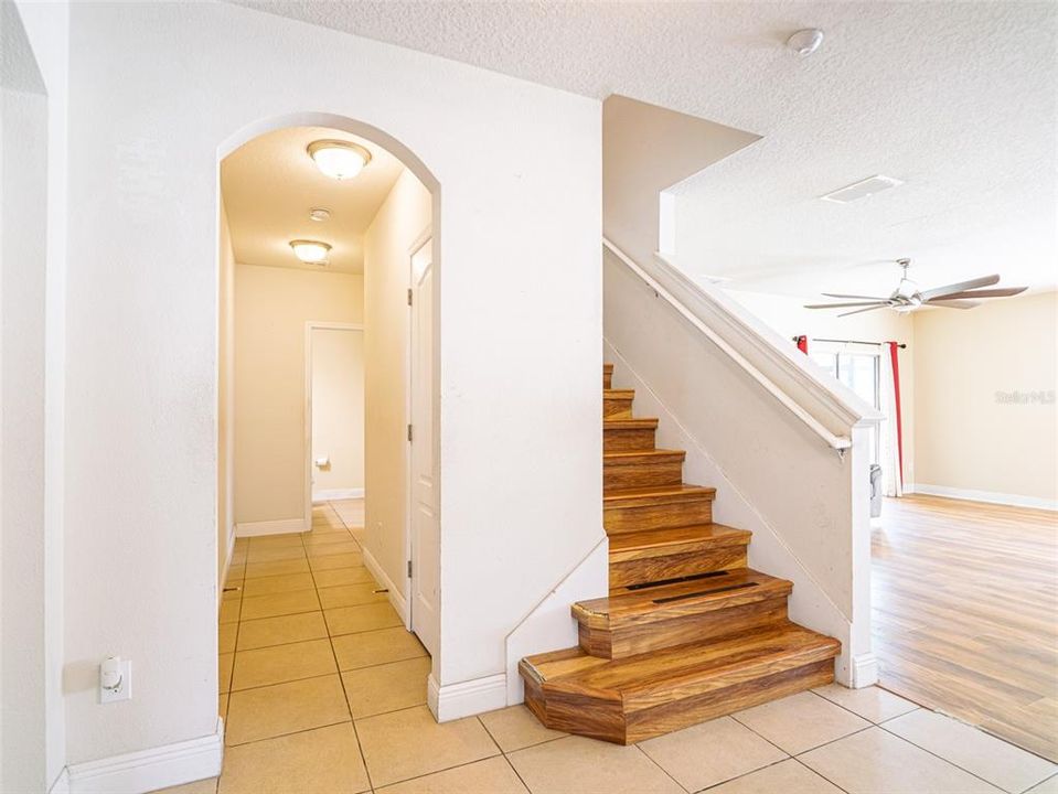 Active With Contract: $468,000 (6 beds, 4 baths, 2972 Square Feet)