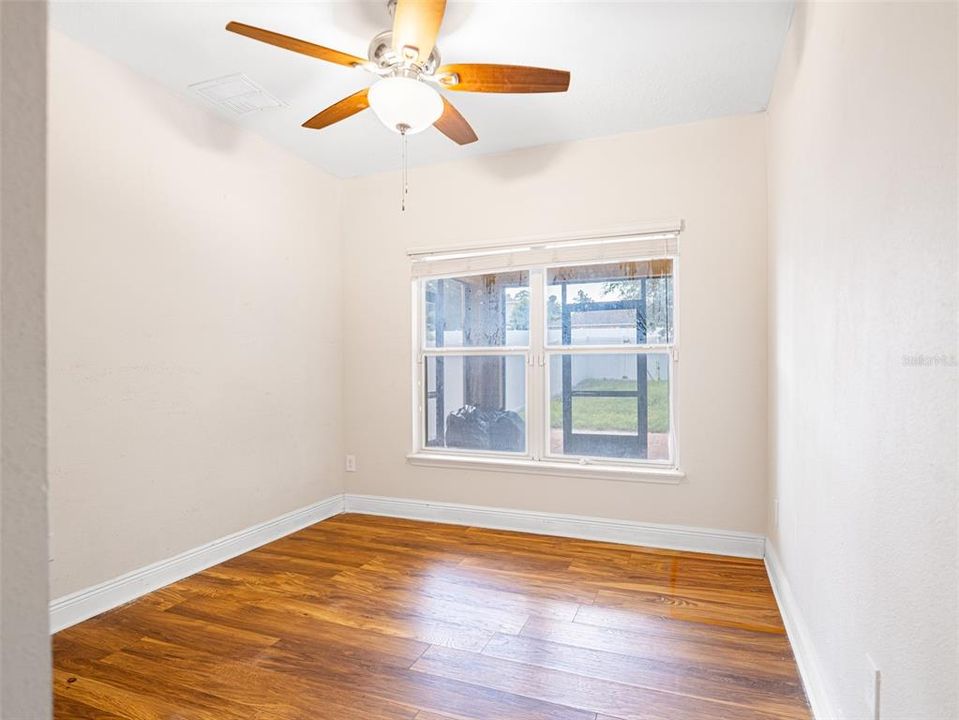 Active With Contract: $468,000 (6 beds, 4 baths, 2972 Square Feet)