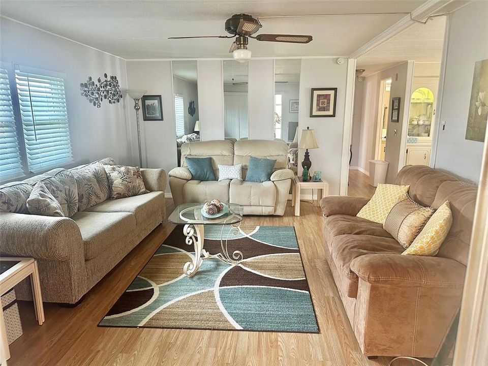 Activo con contrato: $125,000 (2 camas, 2 baños, 960 Pies cuadrados)