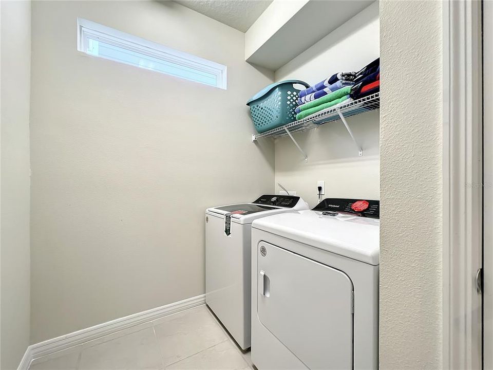 Под контрактом: $659,800 (5 спален, 4 ванн, 2622 Квадратных фут)