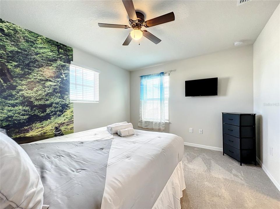 Под контрактом: $659,800 (5 спален, 4 ванн, 2622 Квадратных фут)