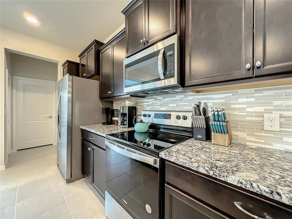 Под контрактом: $659,800 (5 спален, 4 ванн, 2622 Квадратных фут)