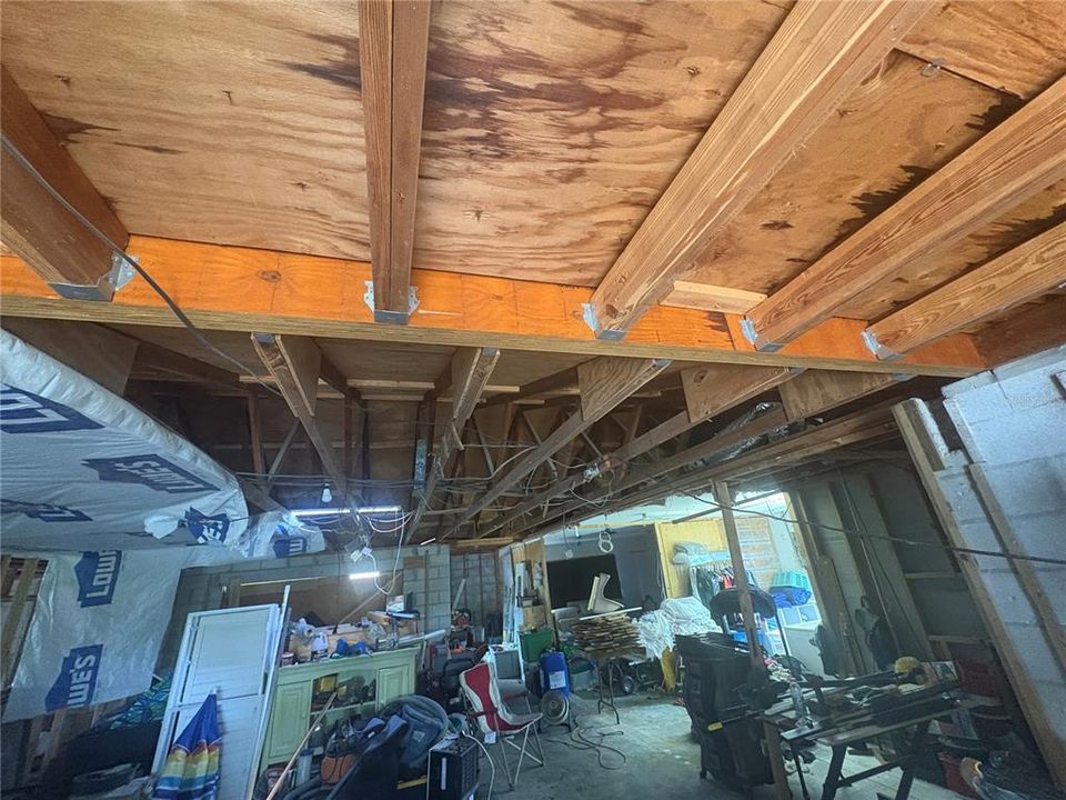 Active With Contract: $450,000 (4 beds, 3 baths, 2050 Square Feet)