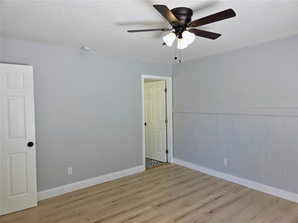 合同活跃: $2,600 (3 贝兹, 2 浴室, 1200 平方英尺)