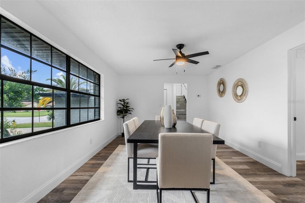 合同活跃: $365,000 (4 贝兹, 2 浴室, 1699 平方英尺)