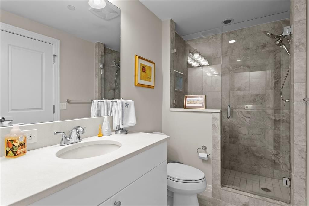 For Sale: $1,125,000 (2 beds, 2 baths, 1711 Square Feet)