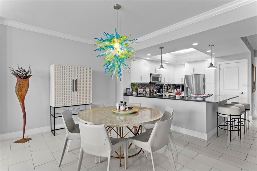 For Sale: $1,125,000 (2 beds, 2 baths, 1711 Square Feet)