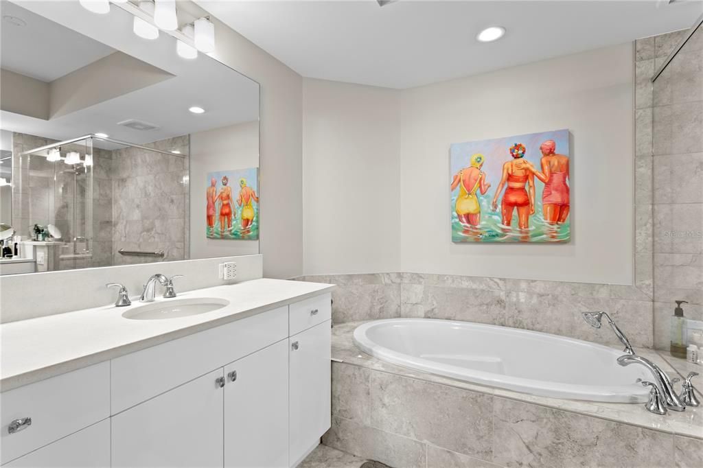 For Sale: $1,125,000 (2 beds, 2 baths, 1711 Square Feet)