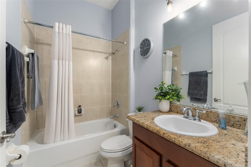 En Venta: $465,000 (2 camas, 2 baños, 1226 Pies cuadrados)