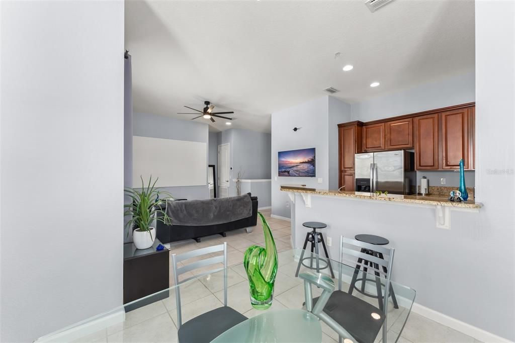 En Venta: $465,000 (2 camas, 2 baños, 1226 Pies cuadrados)