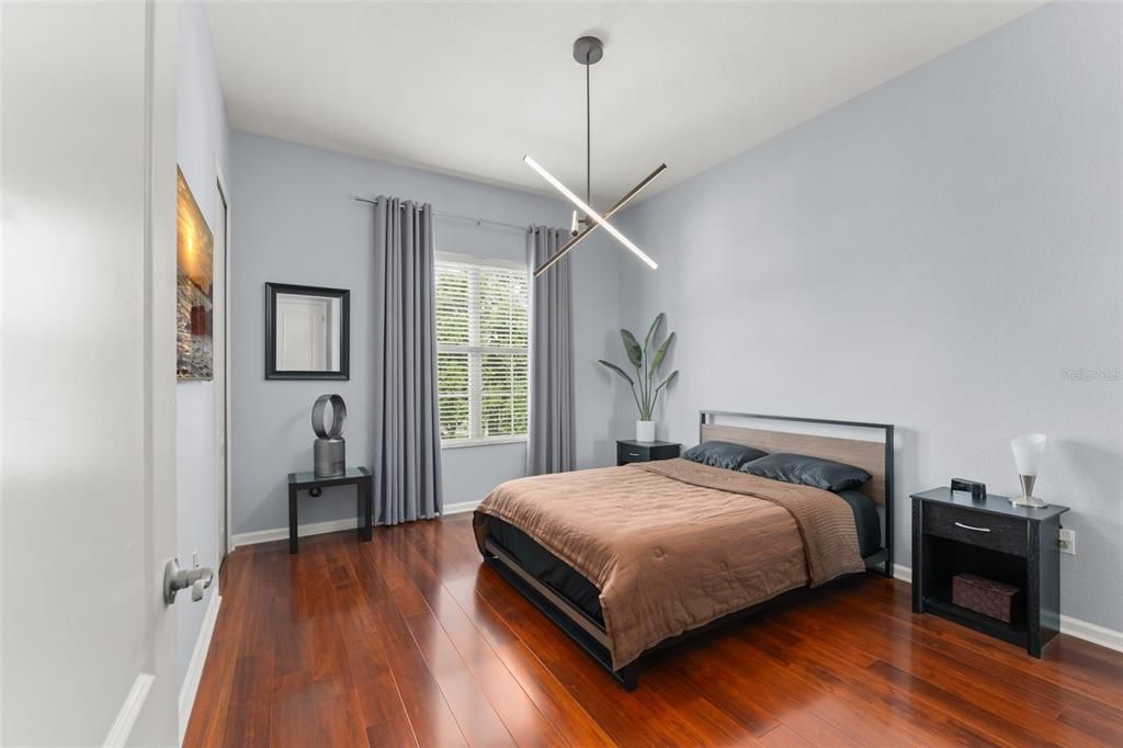 En Venta: $465,000 (2 camas, 2 baños, 1226 Pies cuadrados)