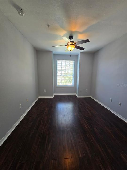 Activo con contrato: $189,900 (2 camas, 2 baños, 1031 Pies cuadrados)