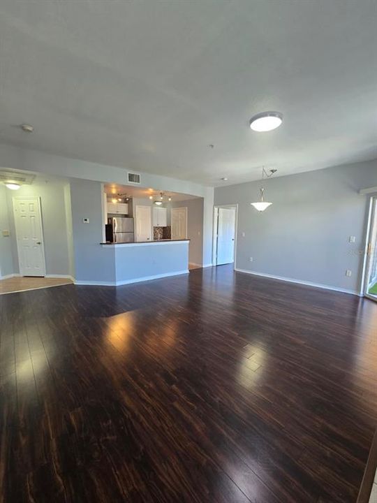 Activo con contrato: $189,900 (2 camas, 2 baños, 1031 Pies cuadrados)