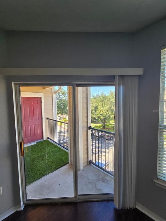 Activo con contrato: $189,900 (2 camas, 2 baños, 1031 Pies cuadrados)