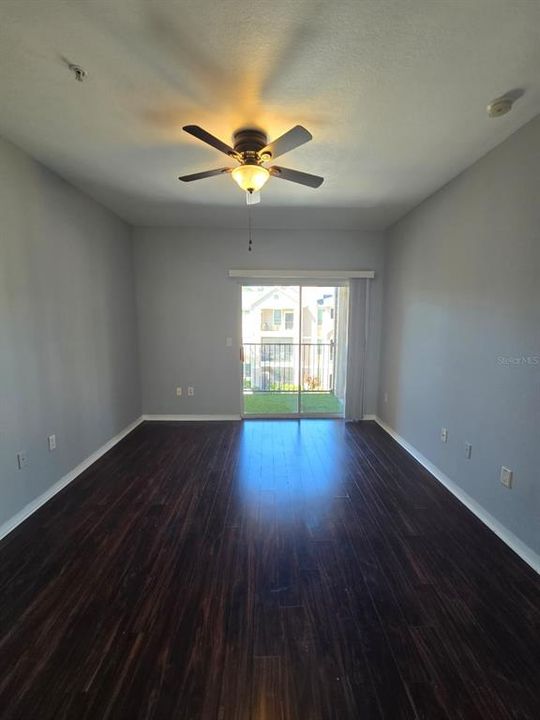 Activo con contrato: $189,900 (2 camas, 2 baños, 1031 Pies cuadrados)