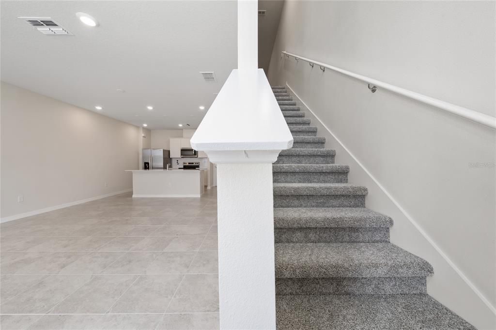 Activo con contrato: $2,650 (3 camas, 2 baños, 1556 Pies cuadrados)