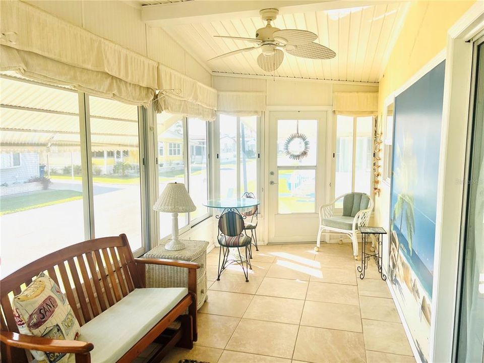 待售: $129,900 (2 贝兹, 2 浴室, 959 平方英尺)