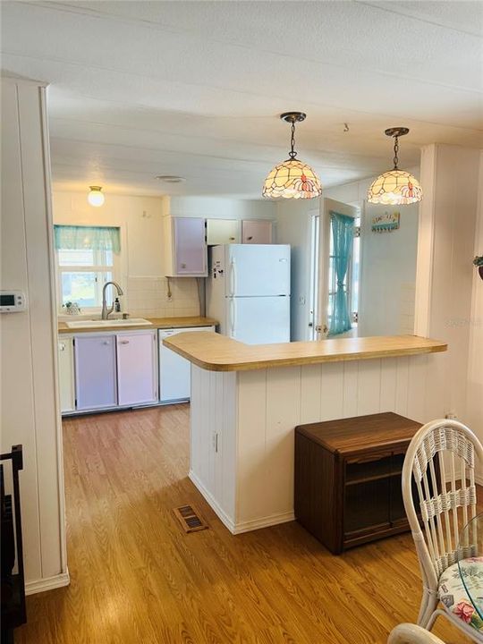 待售: $129,900 (2 贝兹, 2 浴室, 959 平方英尺)