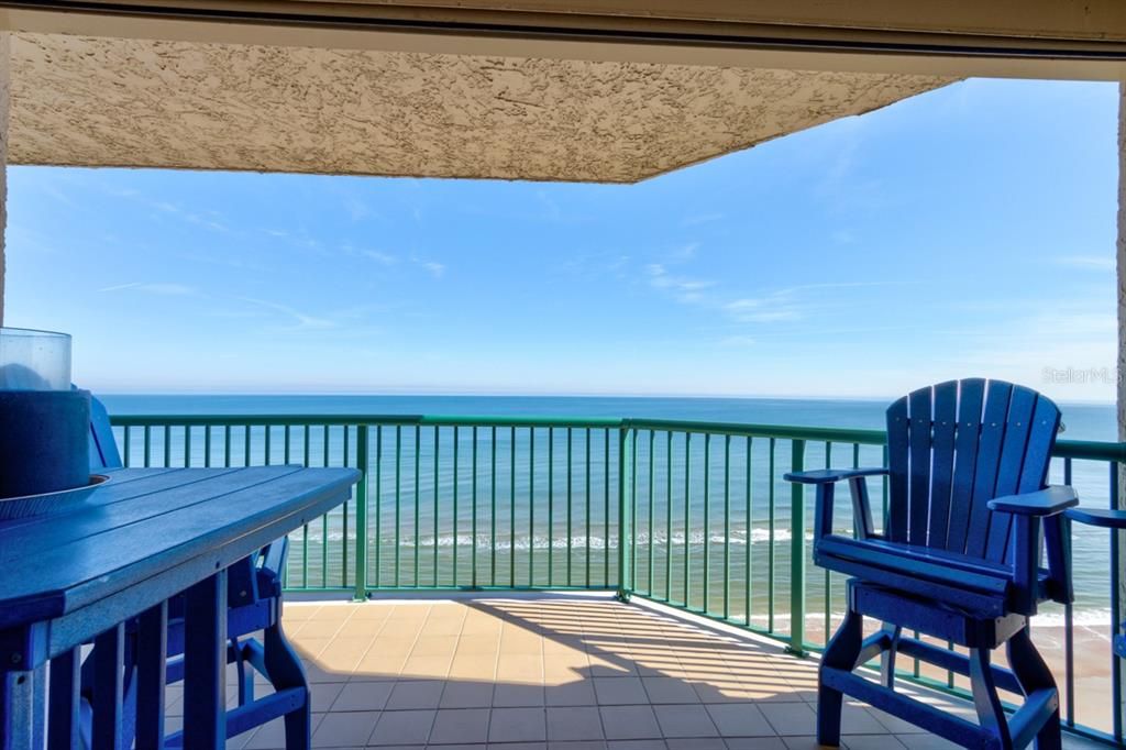 For Sale: $690,000 (3 beds, 3 baths, 2072 Square Feet)