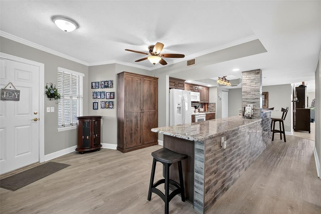 For Sale: $690,000 (3 beds, 3 baths, 2072 Square Feet)