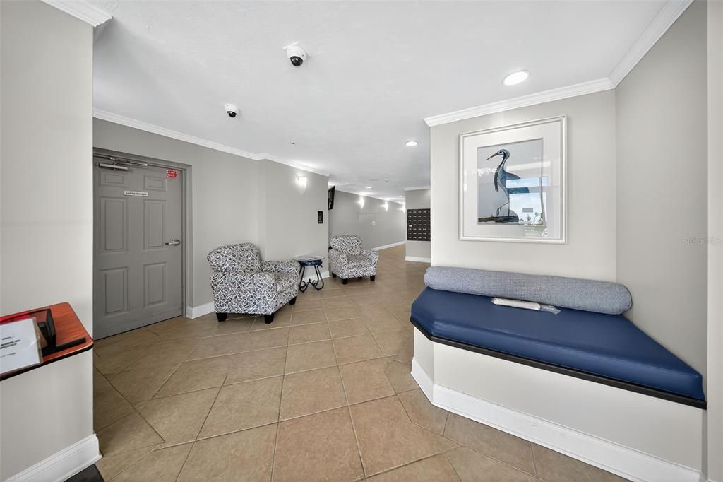 For Sale: $690,000 (3 beds, 3 baths, 2072 Square Feet)