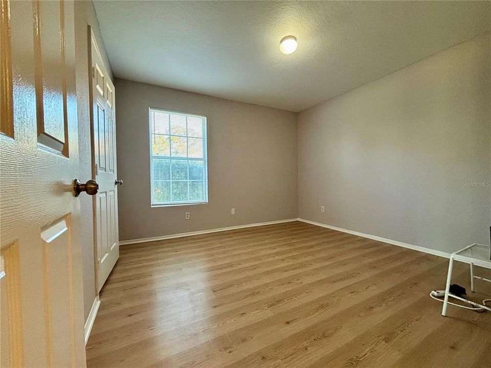 На продажу: $199,990 (3 спален, 2 ванн, 1205 Квадратных фут)