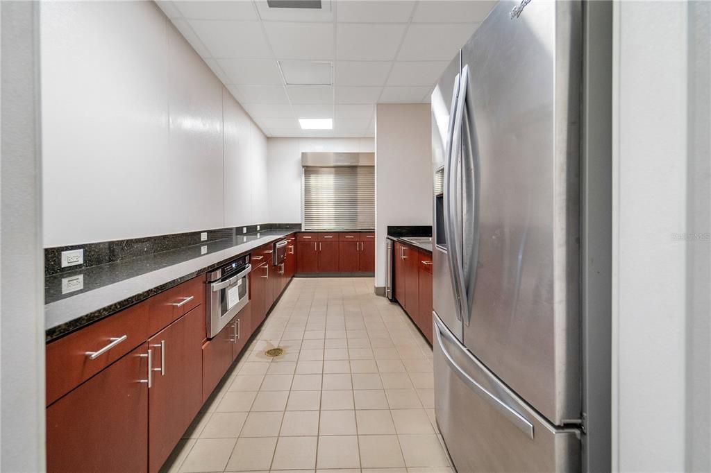 待售: $420,000 (3 贝兹, 2 浴室, 1883 平方英尺)