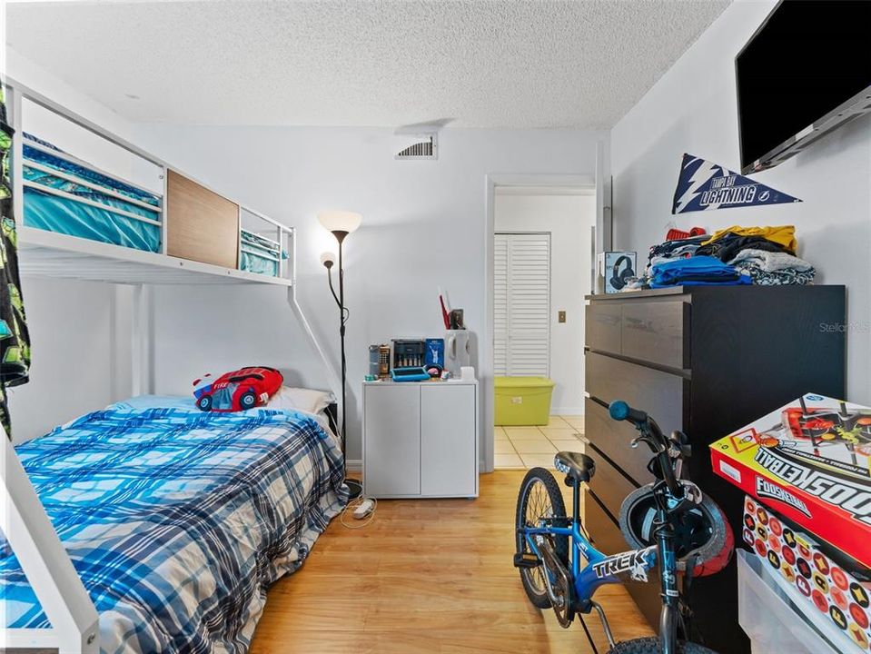 En Renta: $1,700 (2 camas, 2 baños, 928 Pies cuadrados)