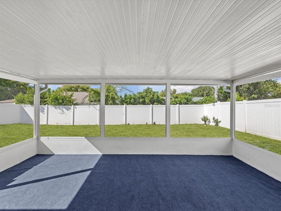 合同活跃: $299,900 (3 贝兹, 2 浴室, 1595 平方英尺)