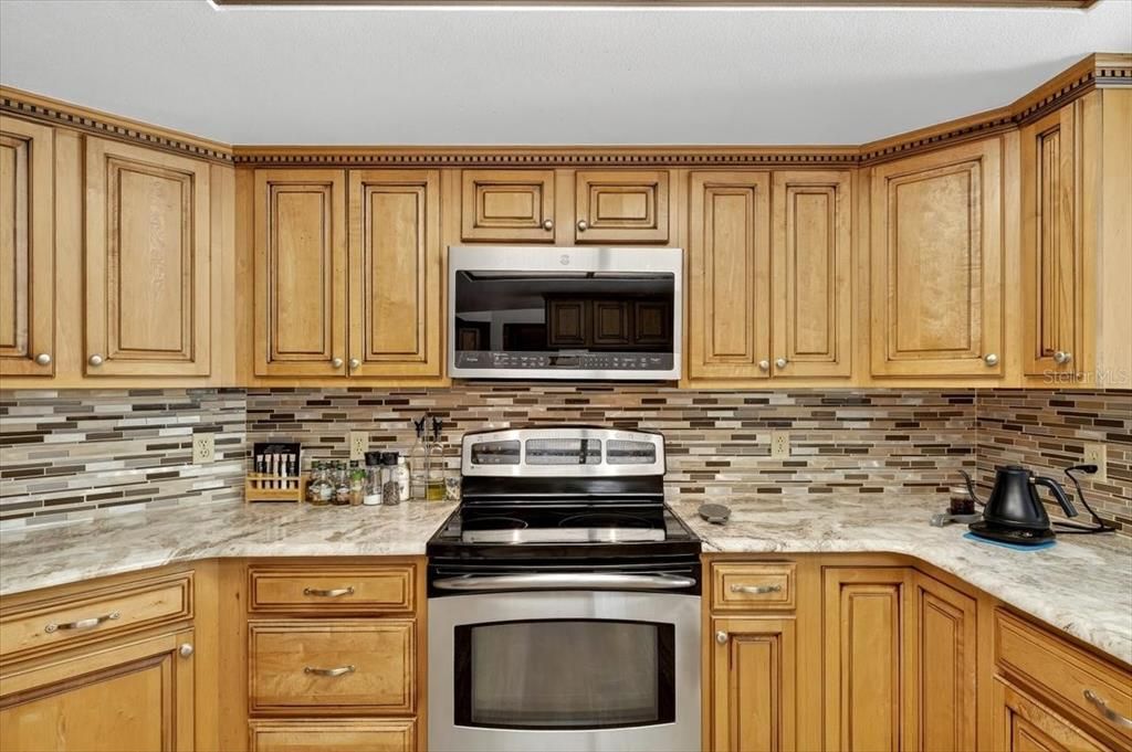 待售: $485,000 (3 贝兹, 2 浴室, 2472 平方英尺)