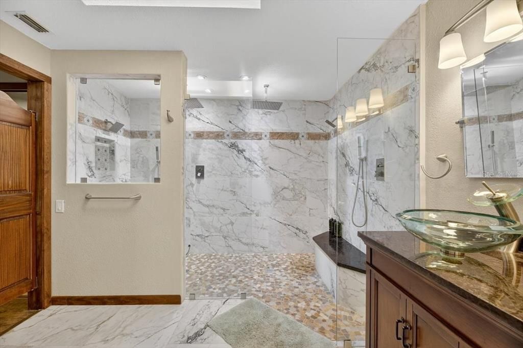 待售: $485,000 (3 贝兹, 2 浴室, 2472 平方英尺)