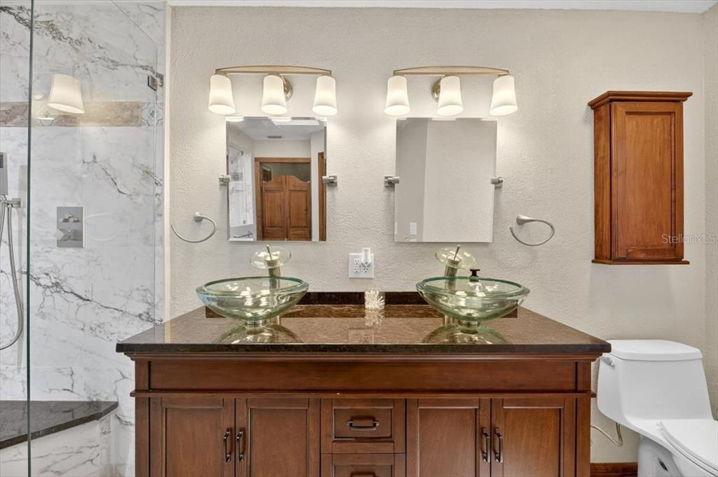 待售: $485,000 (3 贝兹, 2 浴室, 2472 平方英尺)