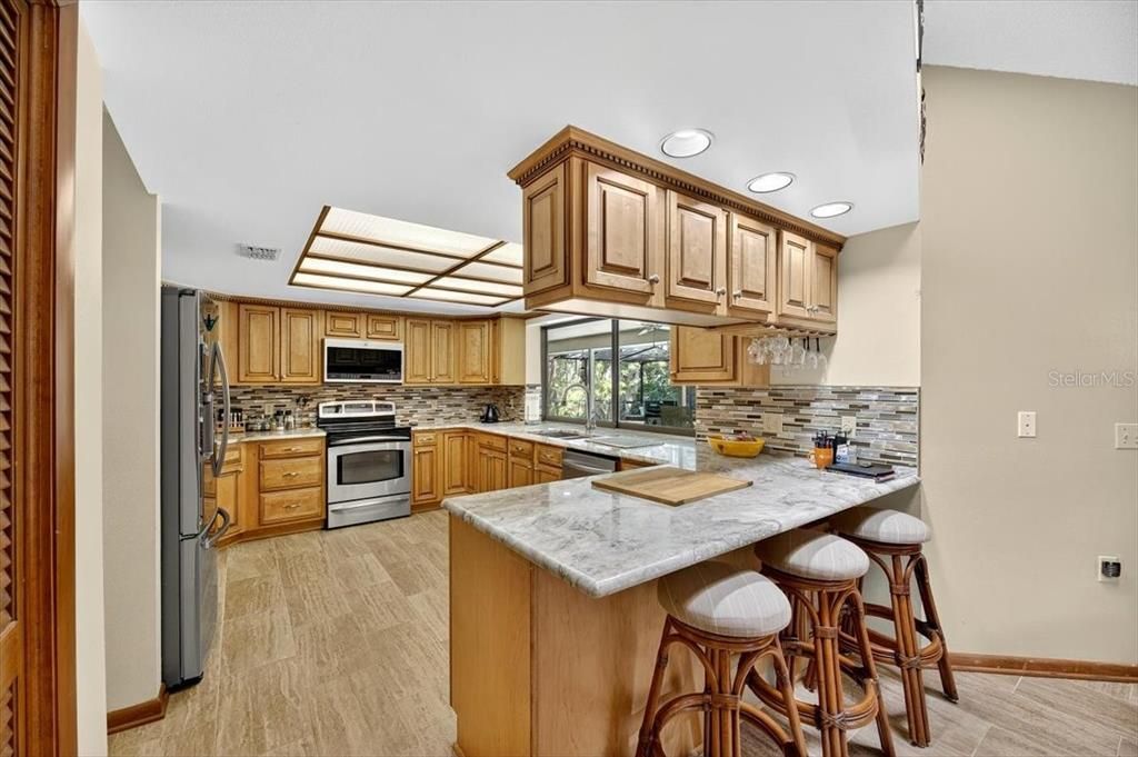 待售: $485,000 (3 贝兹, 2 浴室, 2472 平方英尺)