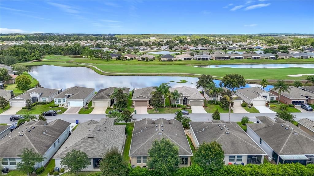 Activo con contrato: $369,000 (3 camas, 2 baños, 1707 Pies cuadrados)