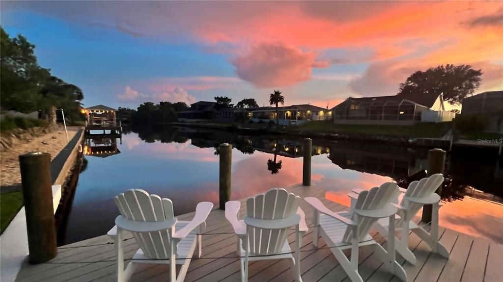 Под контрактом: $699,525 (3 спален, 2 ванн, 2095 Квадратных фут)