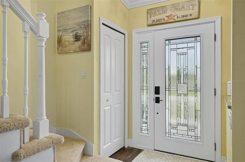 Под контрактом: $699,525 (3 спален, 2 ванн, 2095 Квадратных фут)