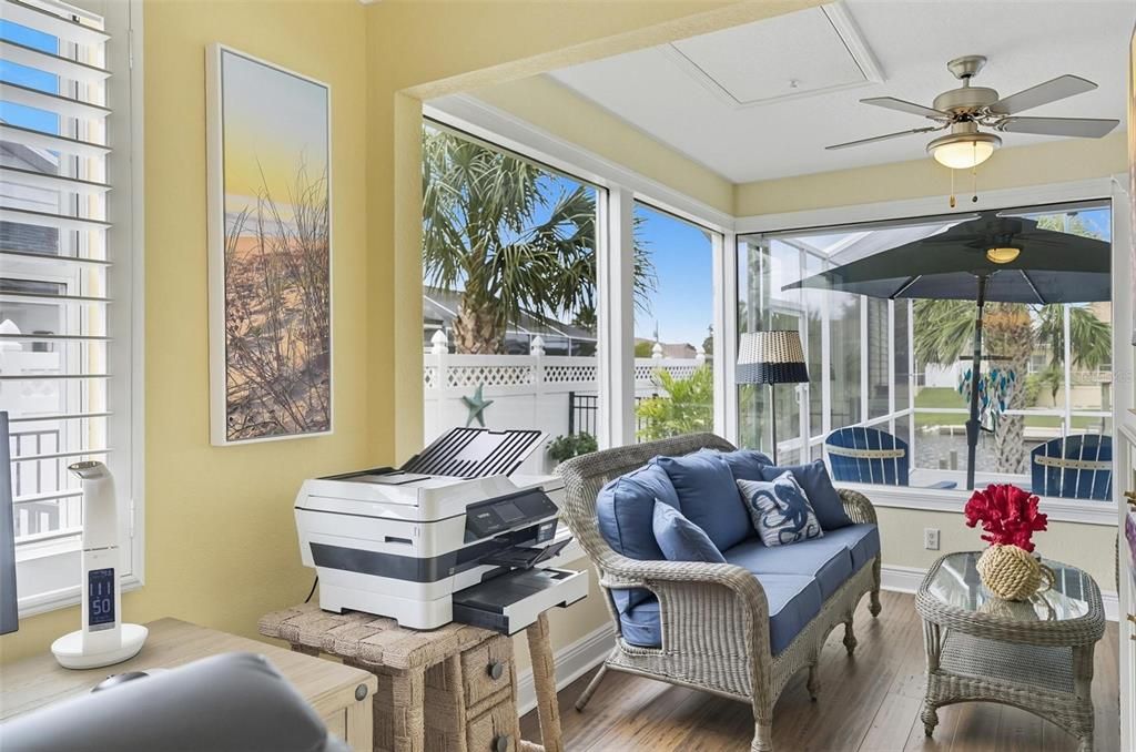 Под контрактом: $699,525 (3 спален, 2 ванн, 2095 Квадратных фут)