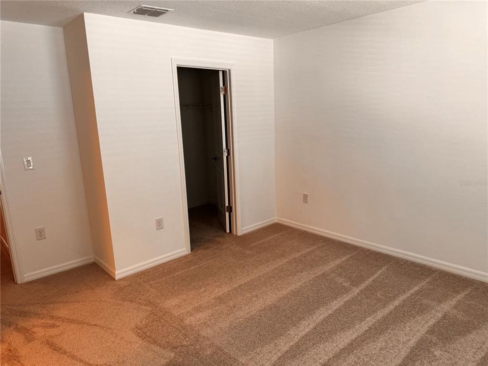 出租: $1,799 (3 贝兹, 2 浴室, 1577 平方英尺)