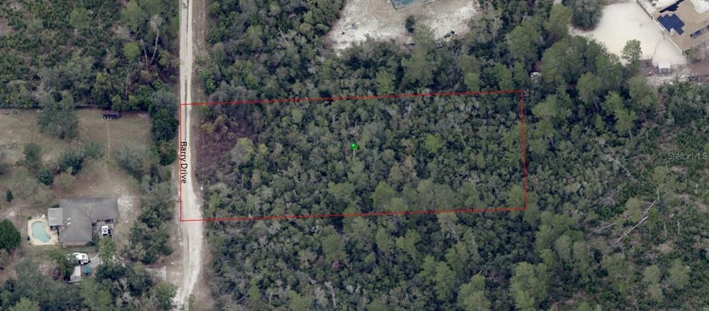 На продажу: $180,000 (2.50 acres)