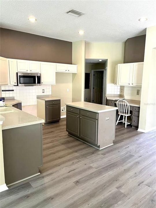 待售: $659,000 (4 贝兹, 3 浴室, 2949 平方英尺)