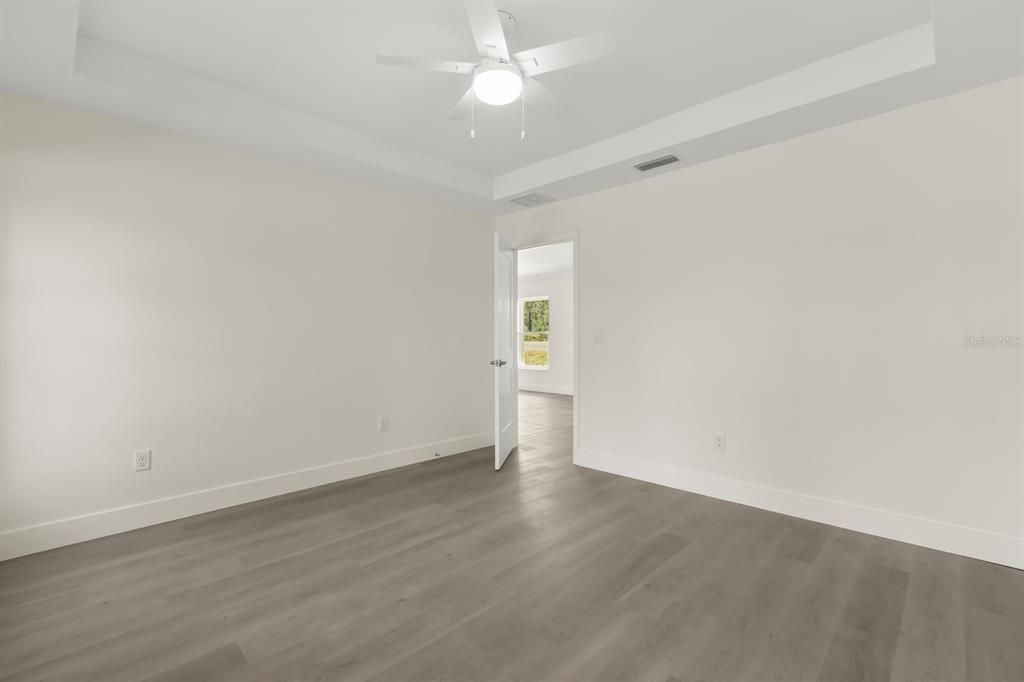 En Venta: $255,000 (3 camas, 2 baños, 1358 Pies cuadrados)