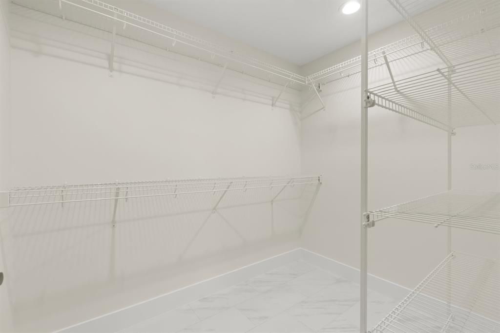 En Venta: $255,000 (3 camas, 2 baños, 1358 Pies cuadrados)