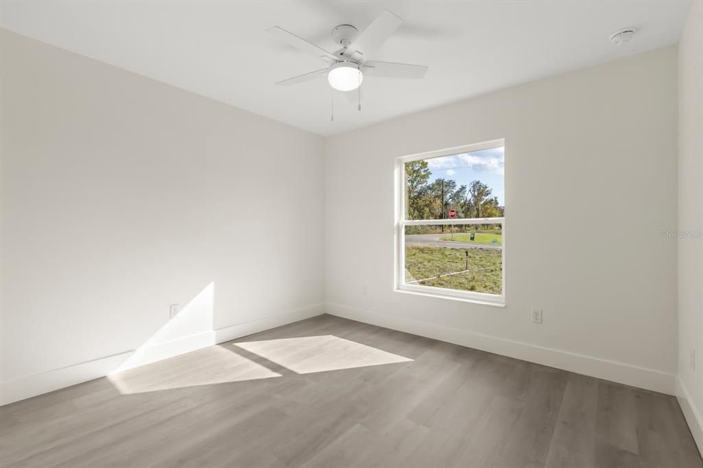 En Venta: $255,000 (3 camas, 2 baños, 1358 Pies cuadrados)