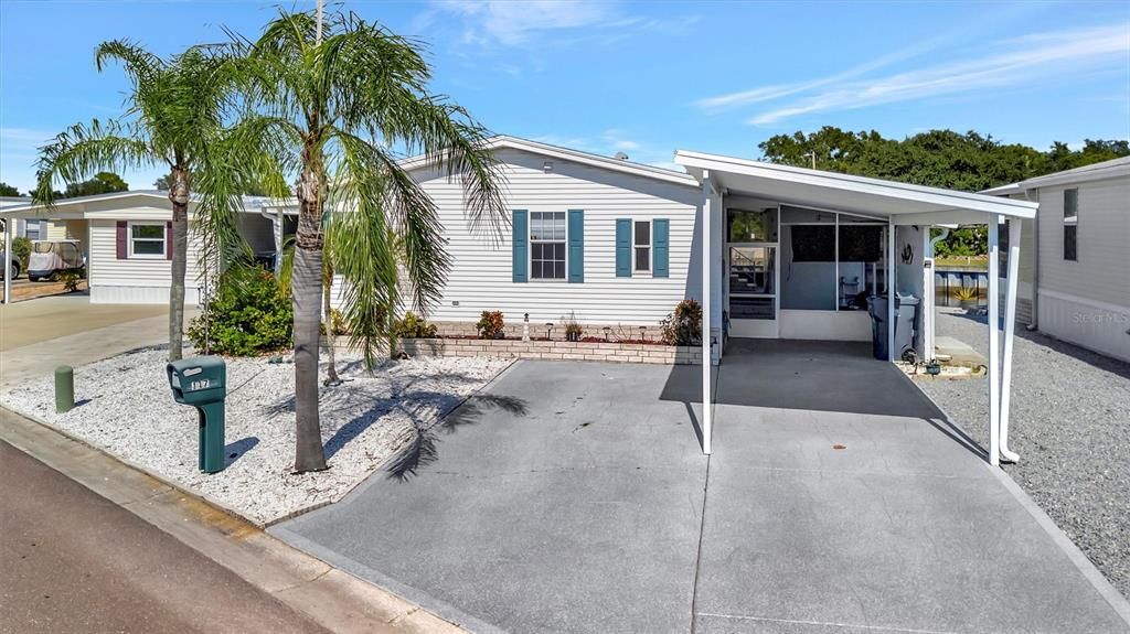 For Sale: $229,000 (2 beds, 2 baths, 1566 Square Feet)