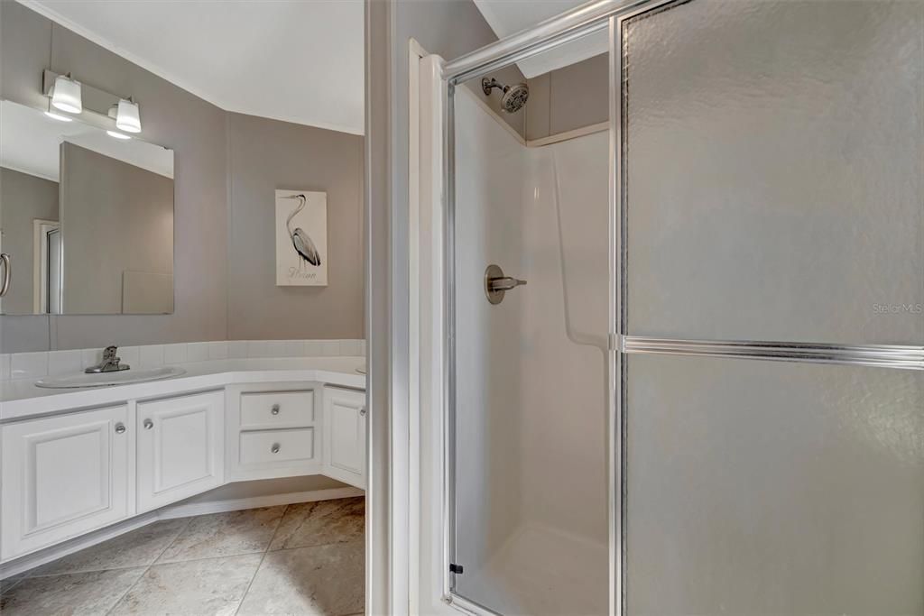 For Sale: $229,000 (2 beds, 2 baths, 1566 Square Feet)