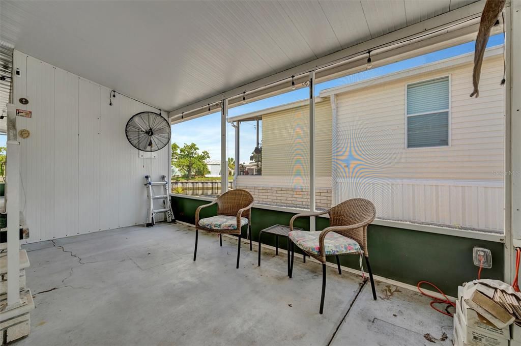 For Sale: $229,000 (2 beds, 2 baths, 1566 Square Feet)