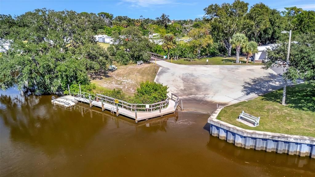 For Sale: $229,000 (2 beds, 2 baths, 1566 Square Feet)