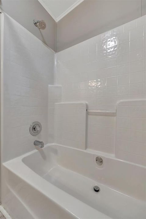 For Sale: $229,000 (2 beds, 2 baths, 1566 Square Feet)