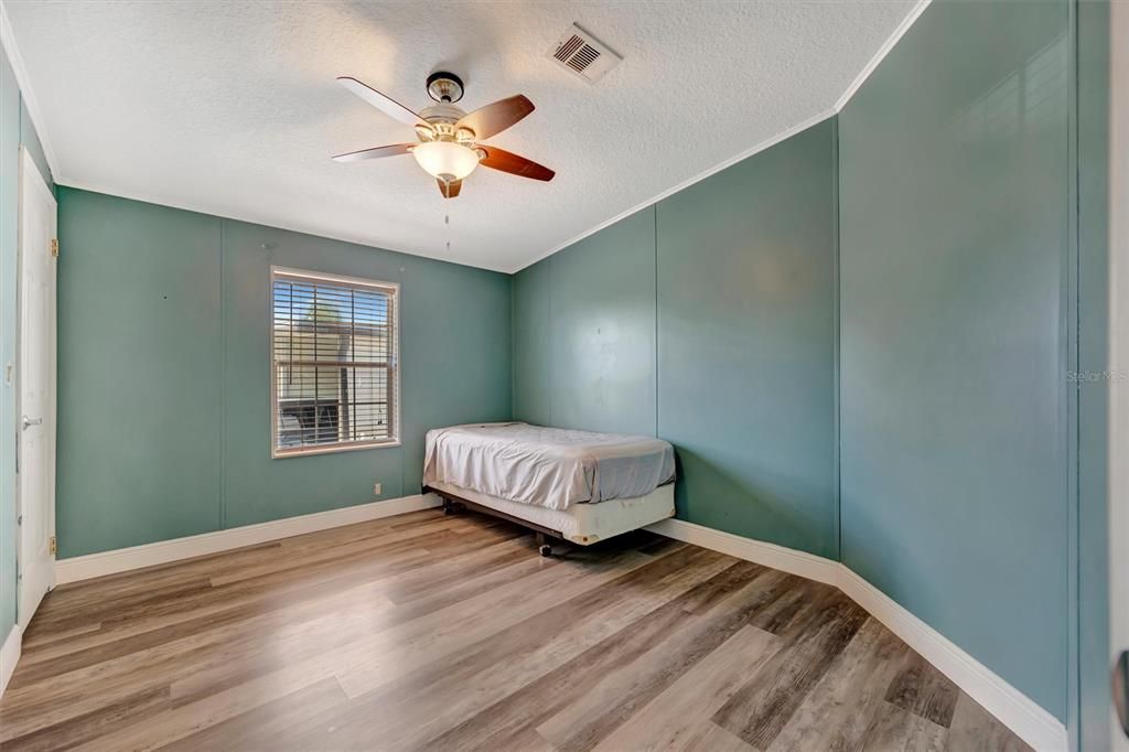 For Sale: $229,000 (2 beds, 2 baths, 1566 Square Feet)