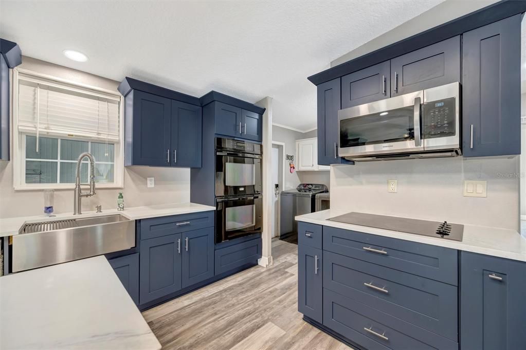 For Sale: $229,000 (2 beds, 2 baths, 1566 Square Feet)